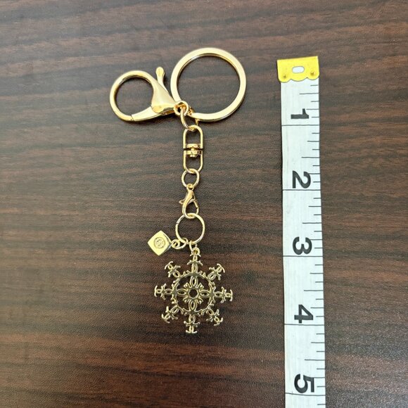Limited Edition Novelty Charm 2024 Snowflake Bag Charm New - Picture 3 of 4